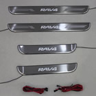 丰田RAV4带灯迎宾踏板